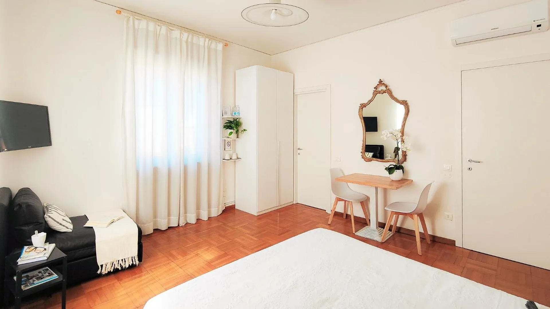 Corte Melone Rooms Verona 0*,